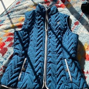 NWOT Ariat Vest
